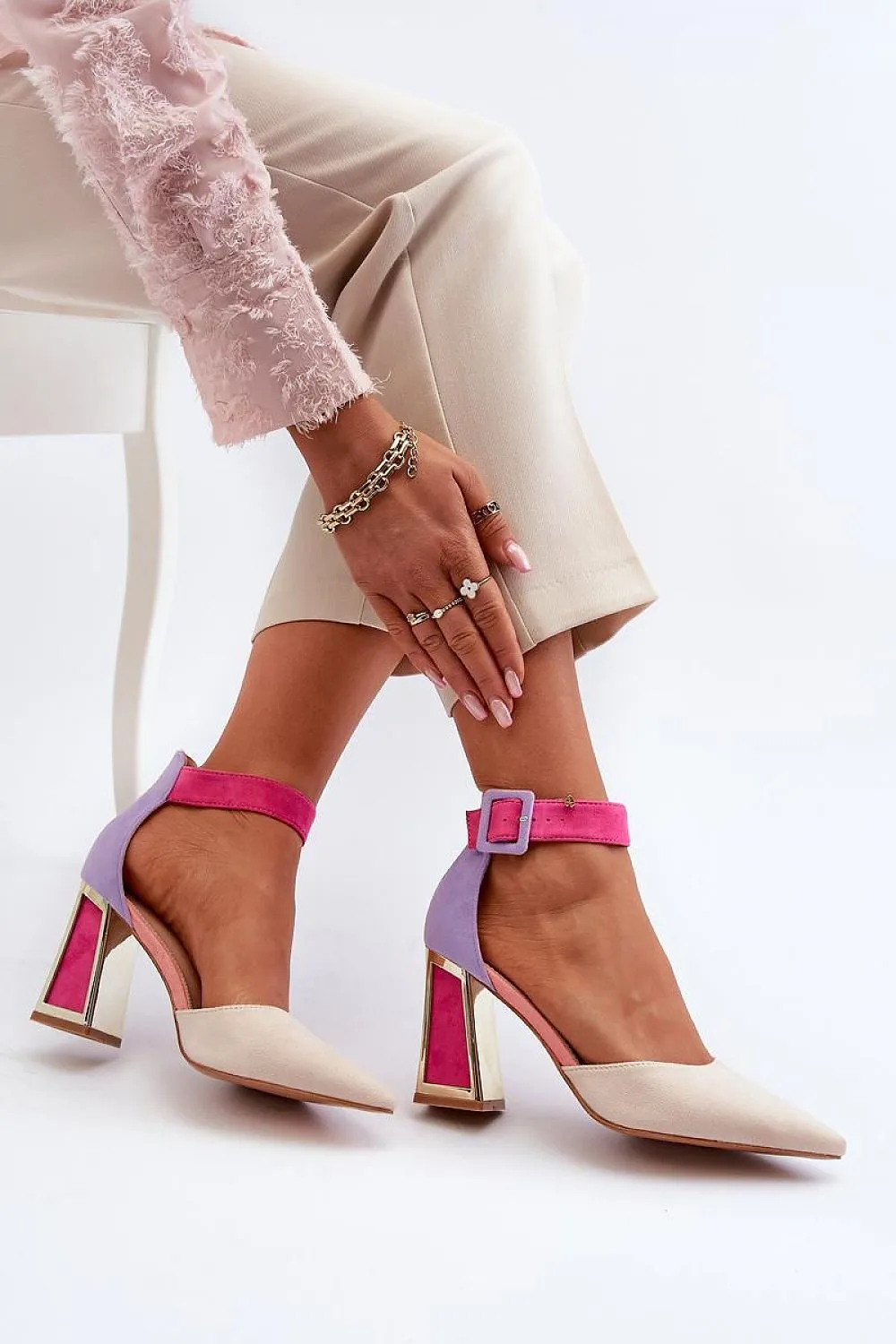 Block heel pumps Step in style