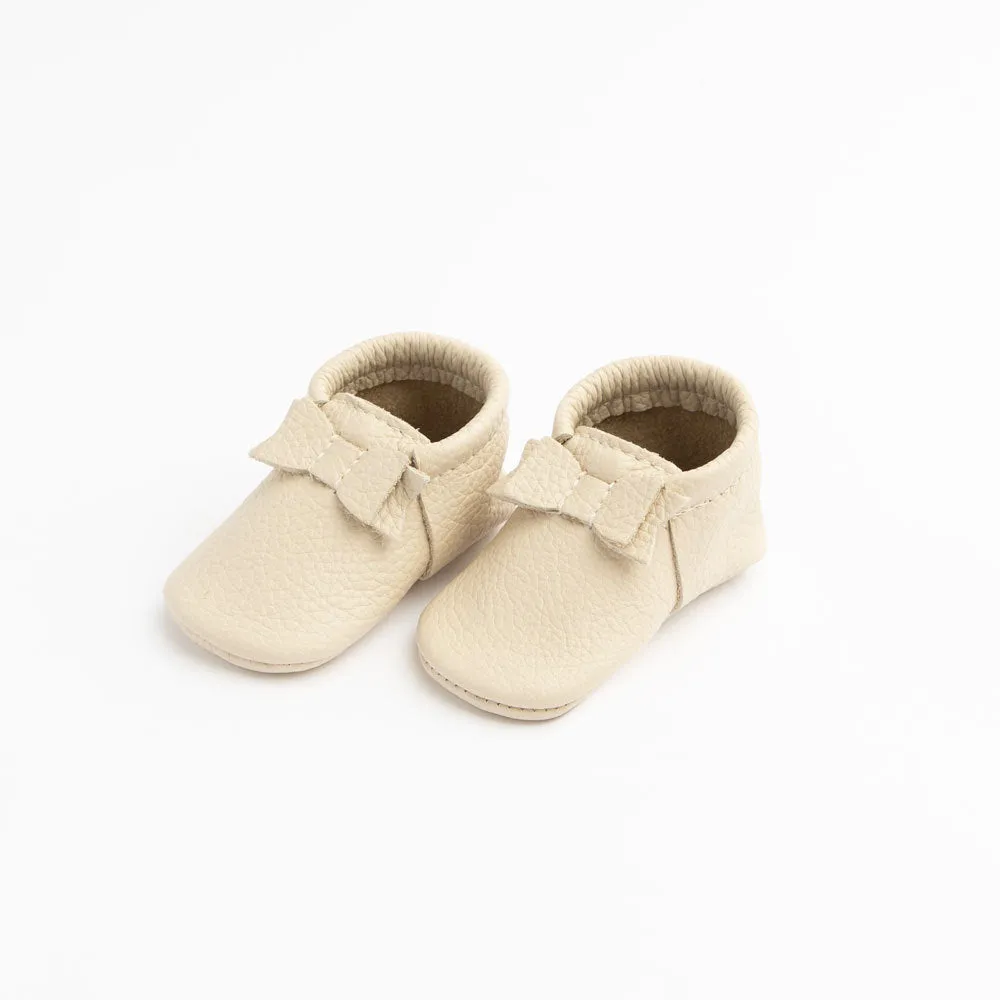 Freshly Picked First Pair Soft Sole Bow Moccasins - Cream