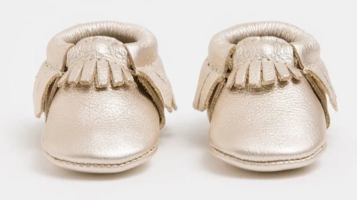 Freshly Picked Newborn Platinum Soft Sole Moccasins