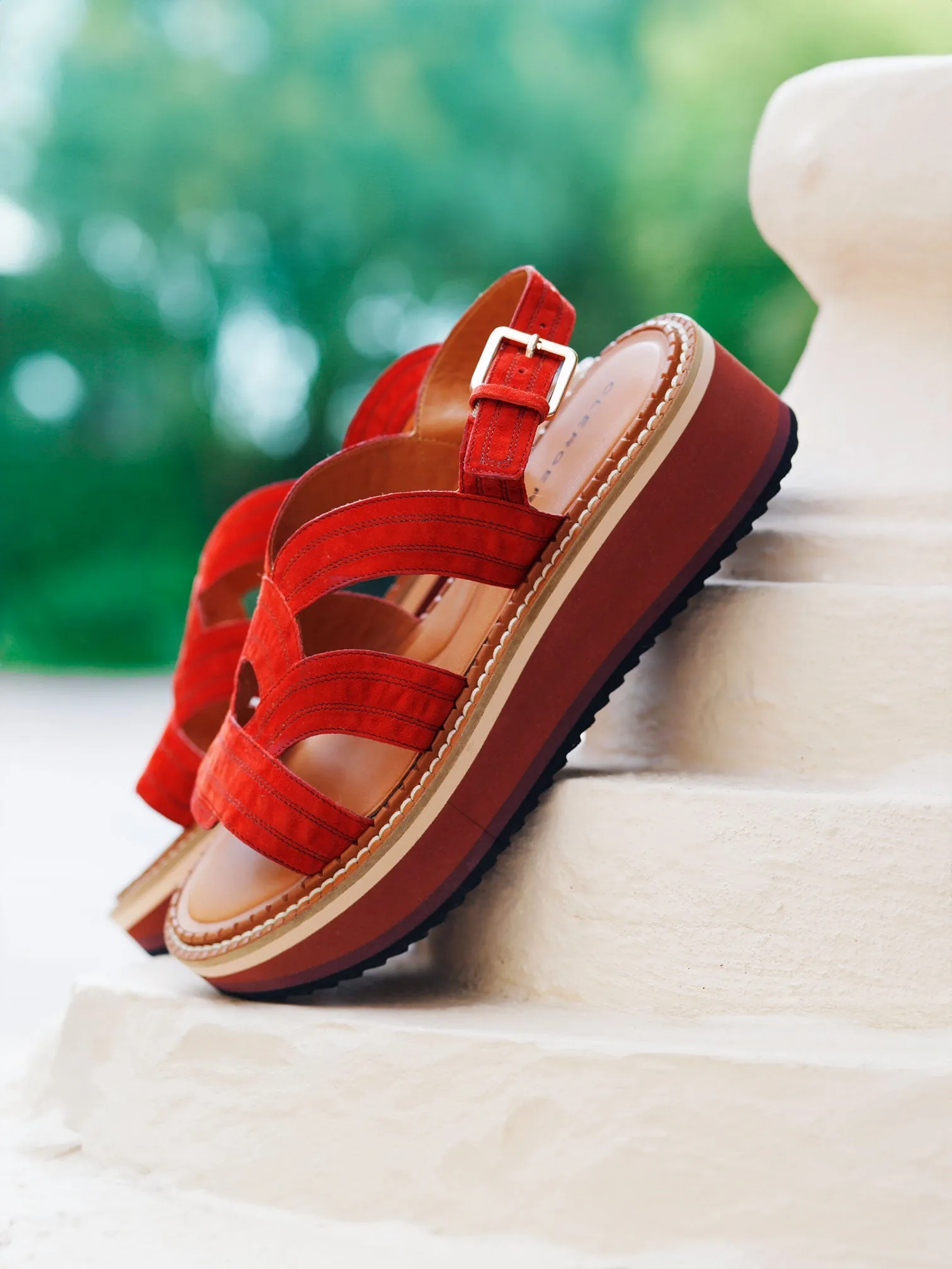 FRESIA, suede red || OUTLET