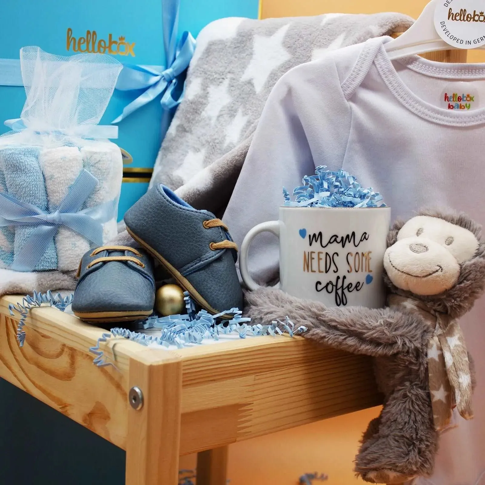 HELLOBOX! 5PC Infant/Newborn Gift Set (Monkey)