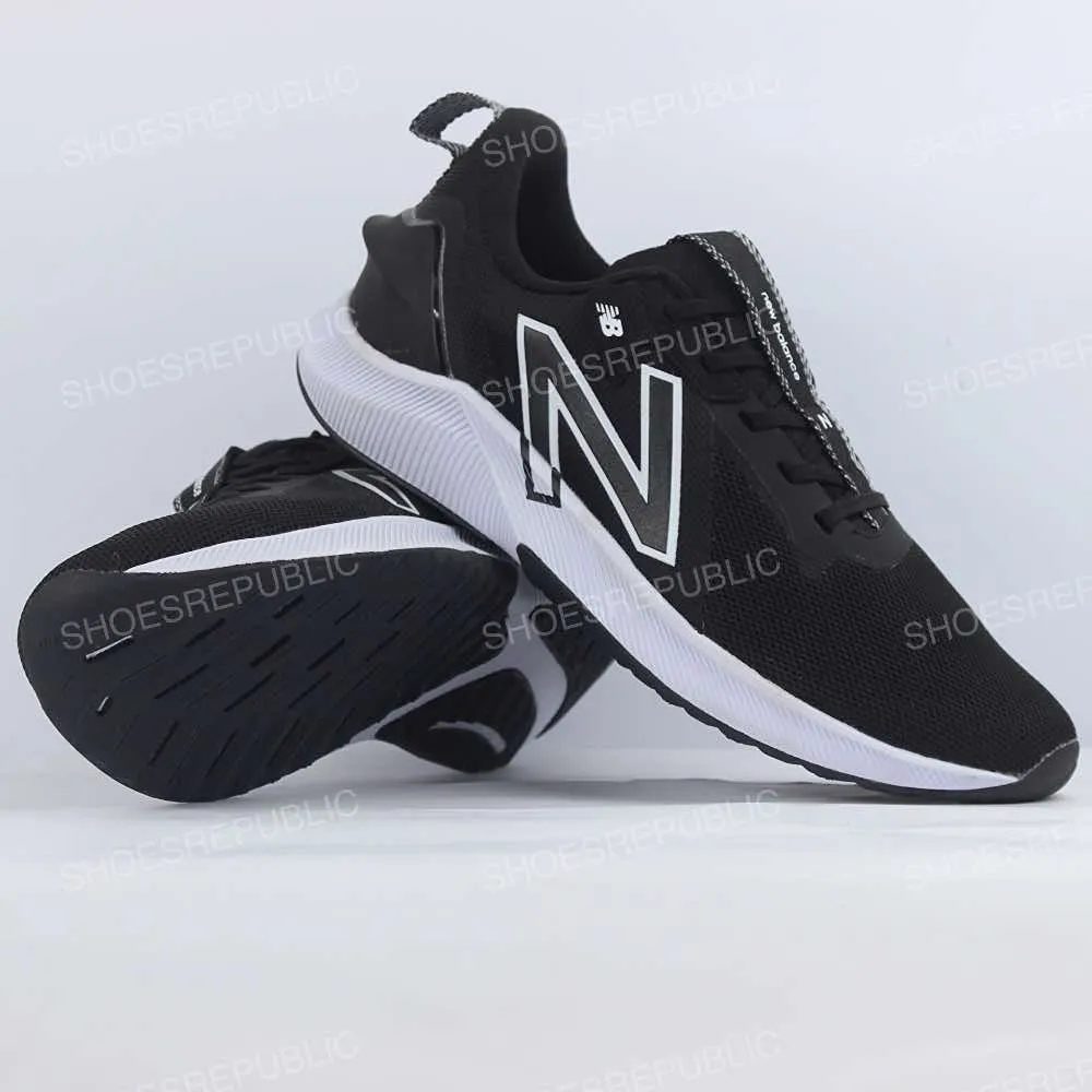 NB FuelCell Propel RMX v2 Black White