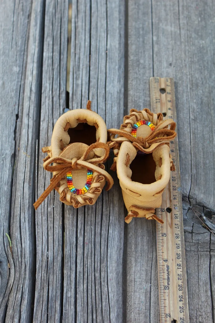 Newborn baby moccasins, beaded baby shoes