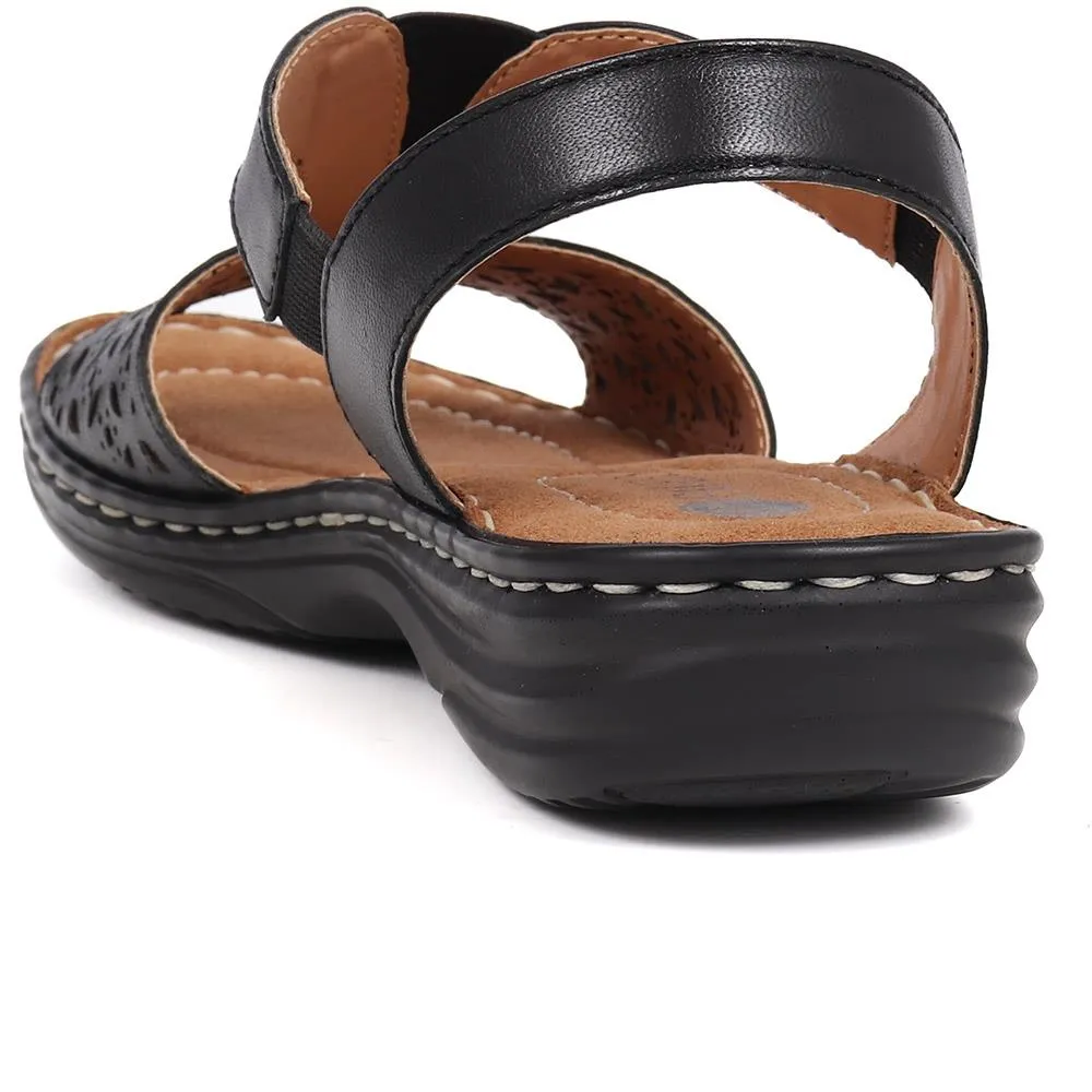 Slip-On Sandals  - KF39005 / 325 452