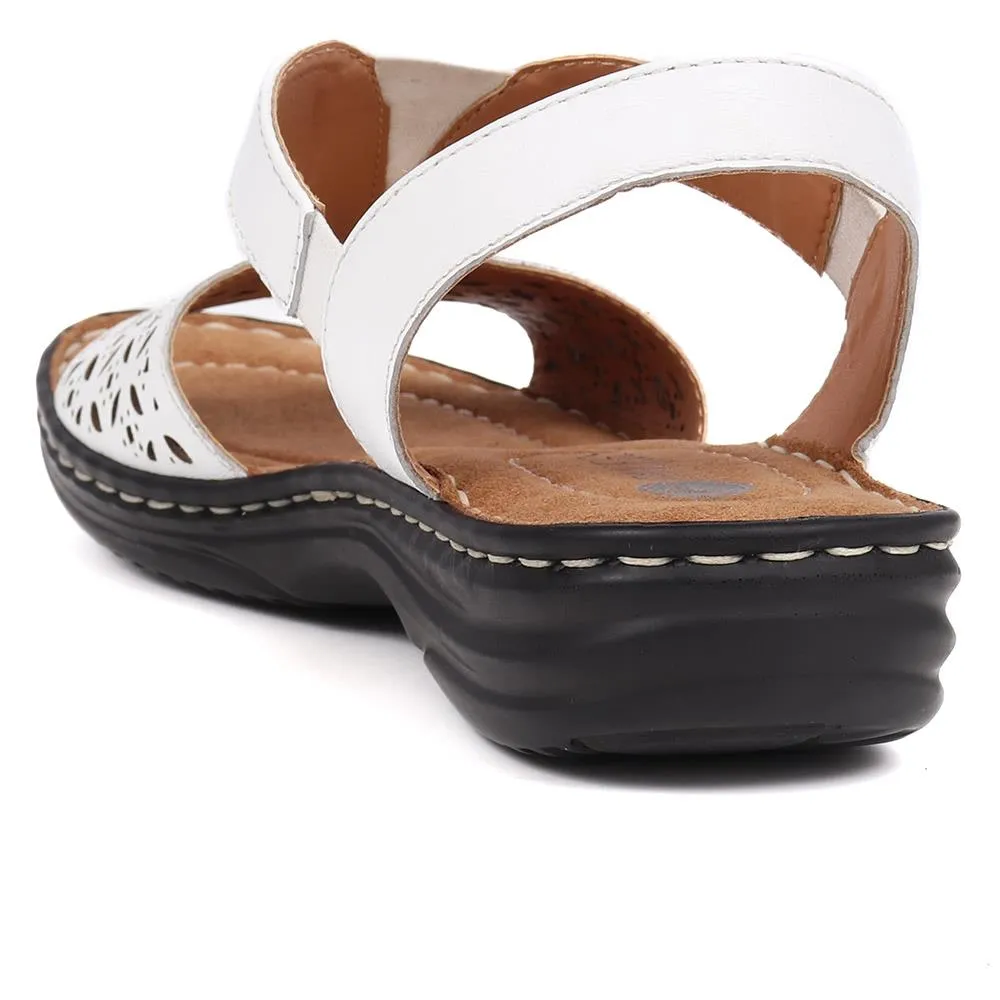 Slip-On Sandals  - KF39005 / 325 452