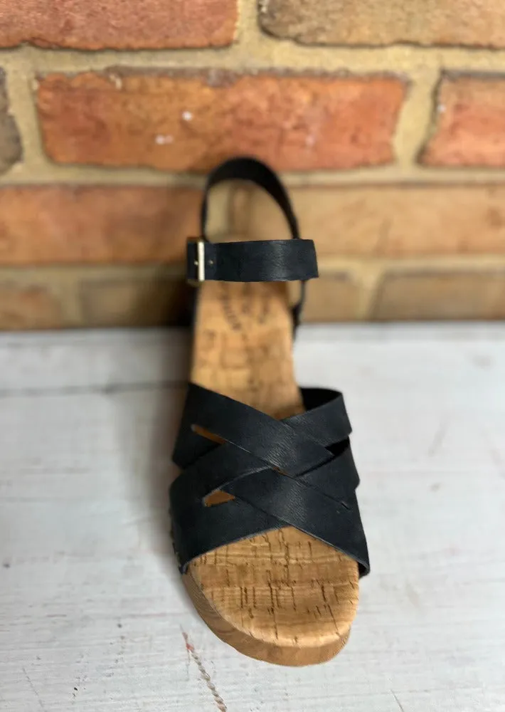 Tia Sandal - Black